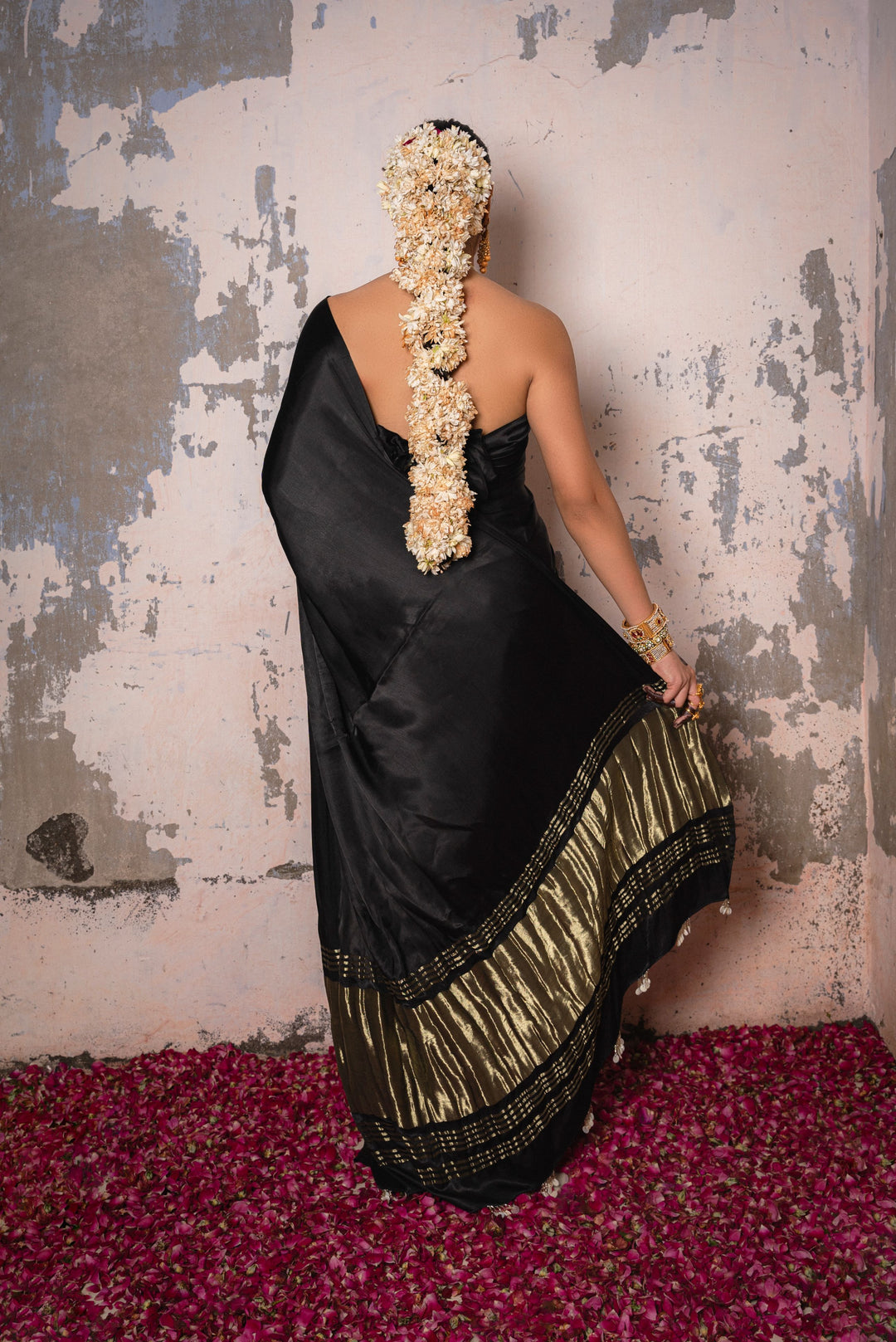 Luxurious Black Gaji Silk Saree with Lagdi Patta Pallu